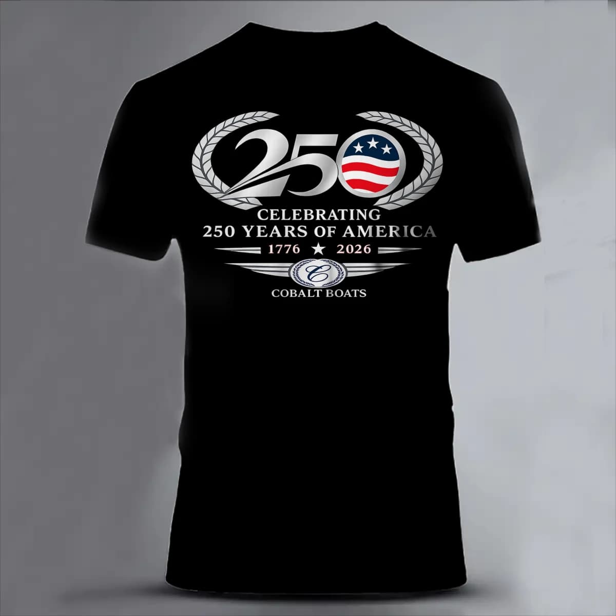 Cobalt boat 250 - Unisex Classic Short Sleeve T-Shirt
