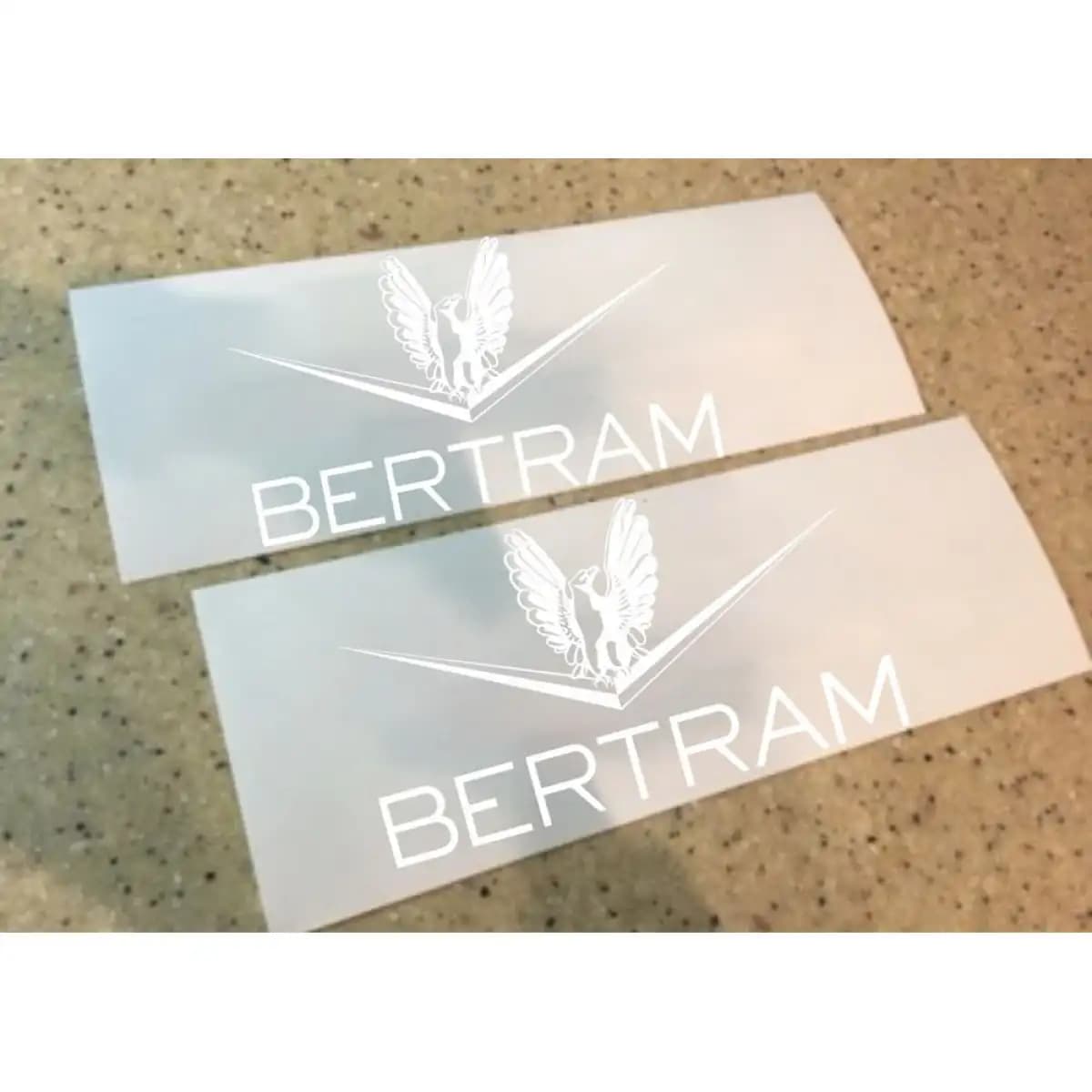 BERTRAM 15 - Universal Logo Deca