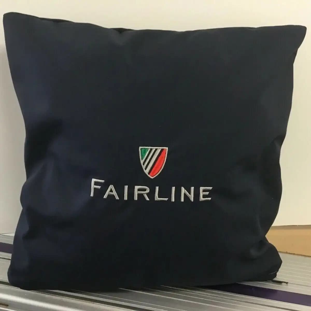 FAIRLINE 12 - Throw Pillow