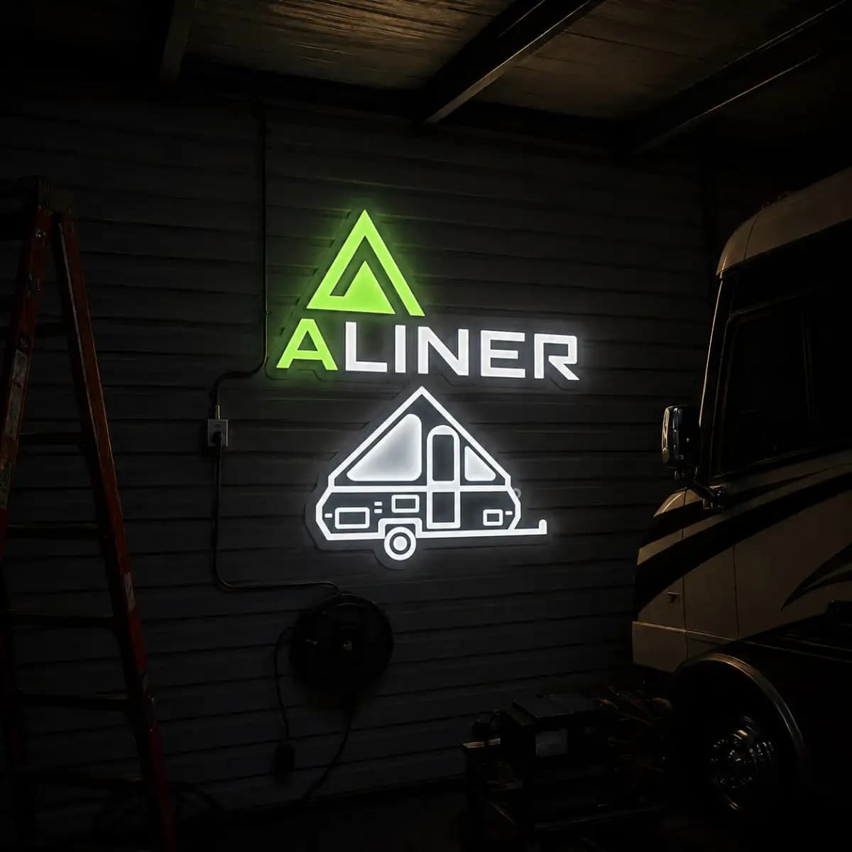Aliner Camper Premium Led - Premium Custom LED Neon Logo Sign
